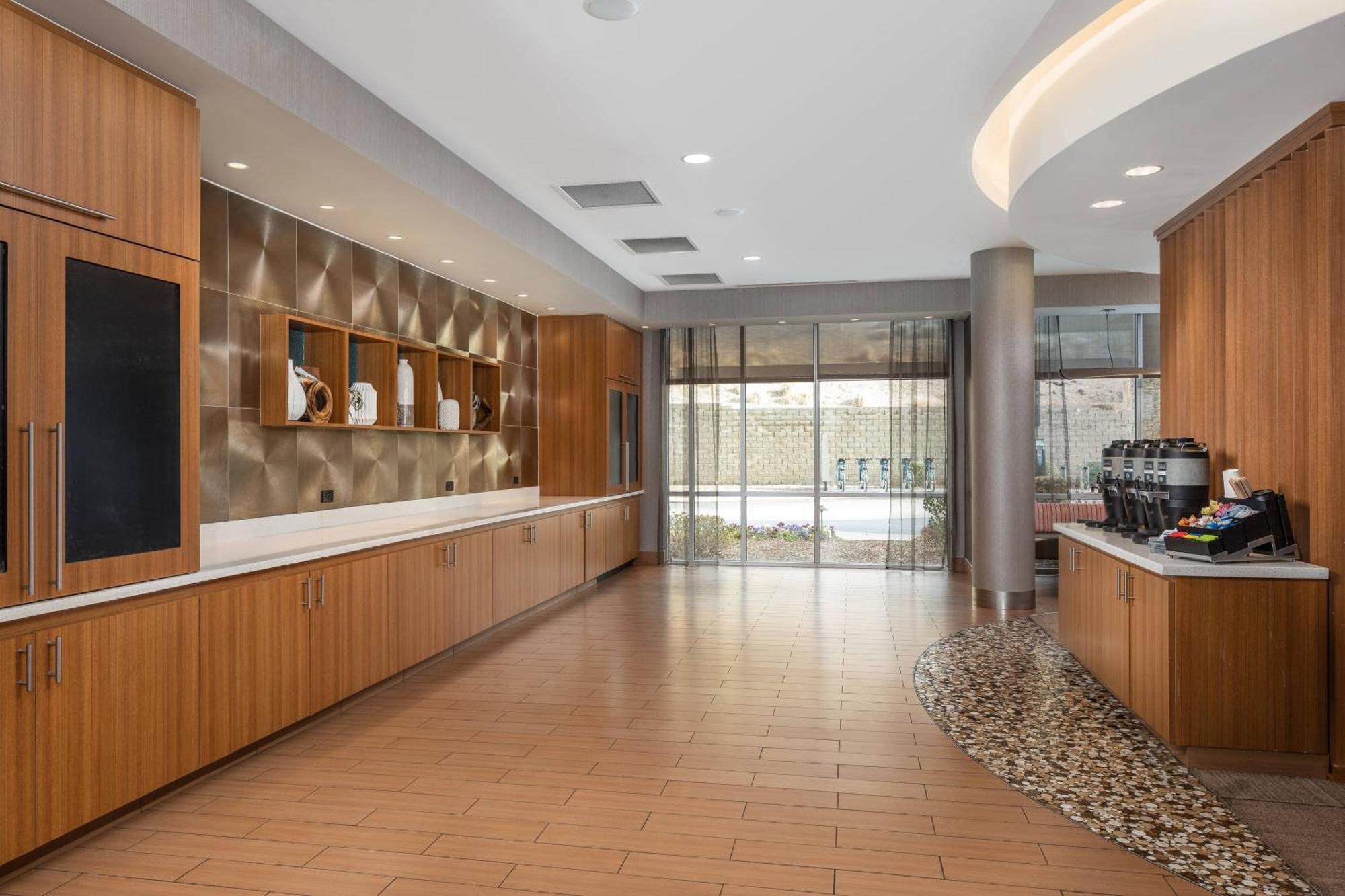Springhill Suites By Marriott Downtown Chattanooga/Cameron Harbor Экстерьер фото