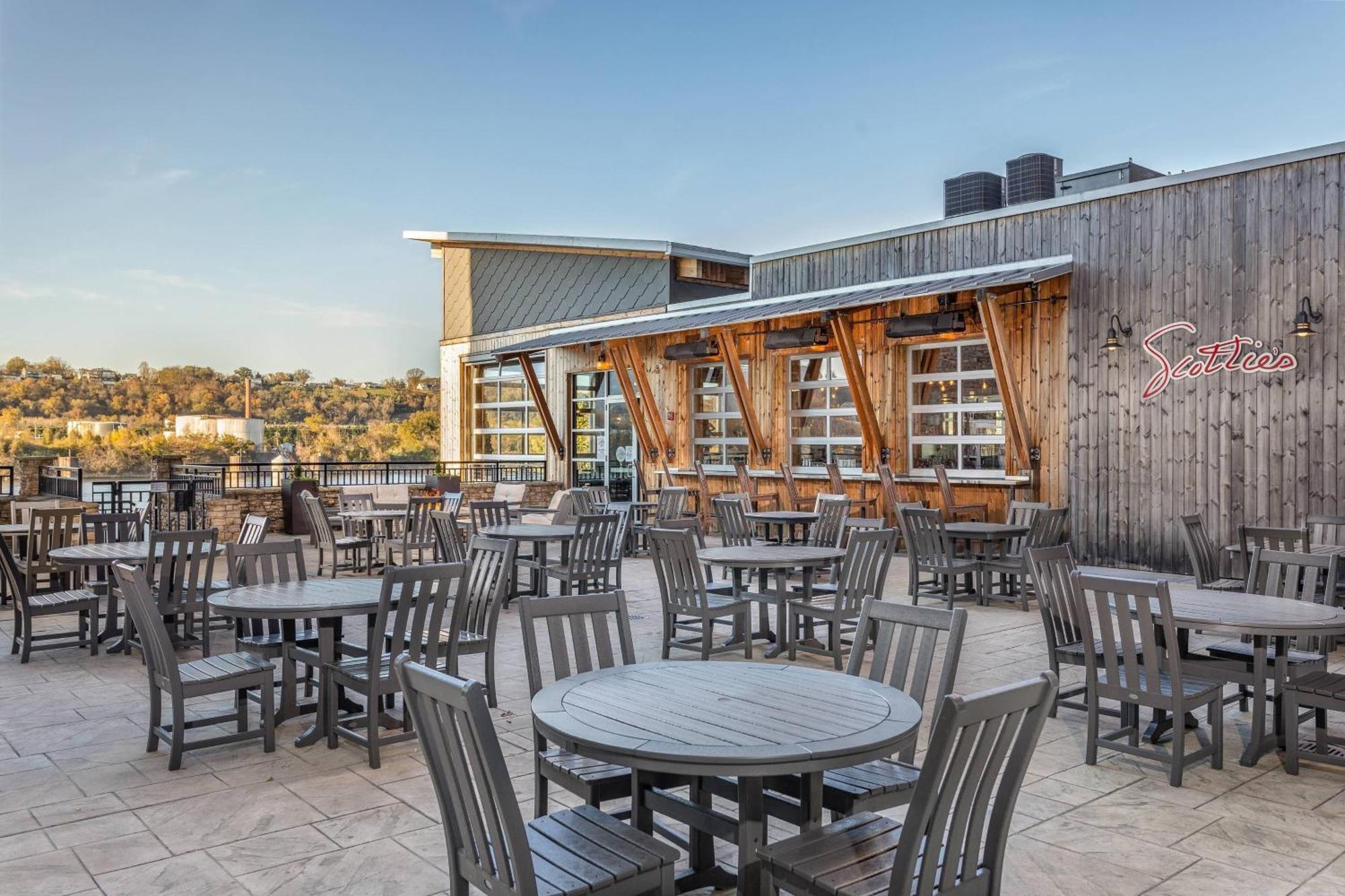 Springhill Suites By Marriott Downtown Chattanooga/Cameron Harbor Экстерьер фото