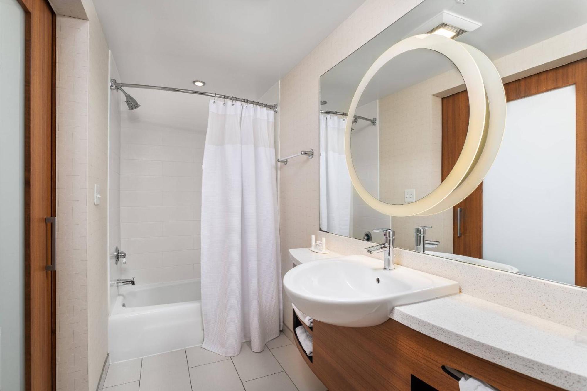 Springhill Suites By Marriott Downtown Chattanooga/Cameron Harbor Экстерьер фото