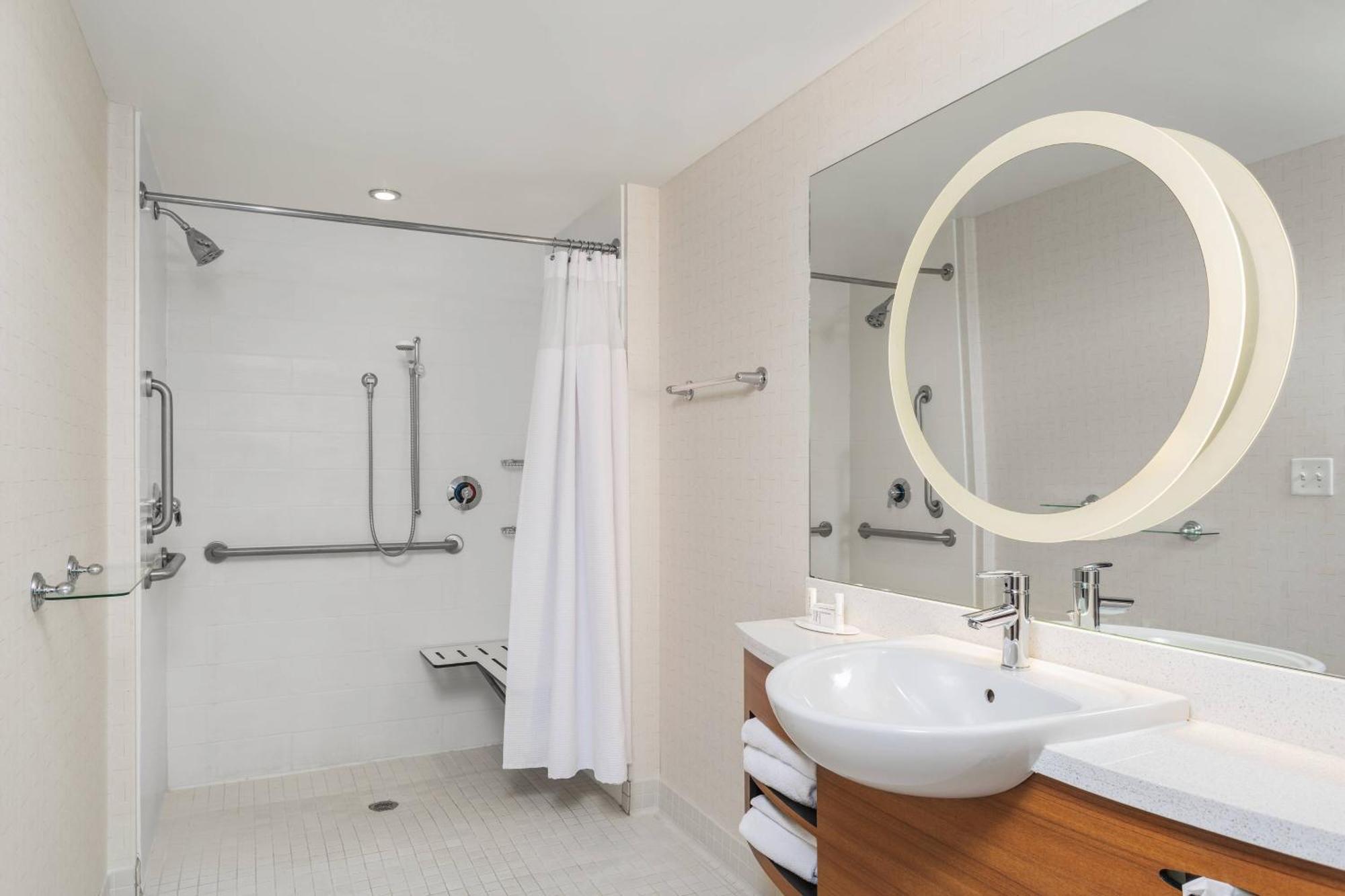 Springhill Suites By Marriott Downtown Chattanooga/Cameron Harbor Экстерьер фото