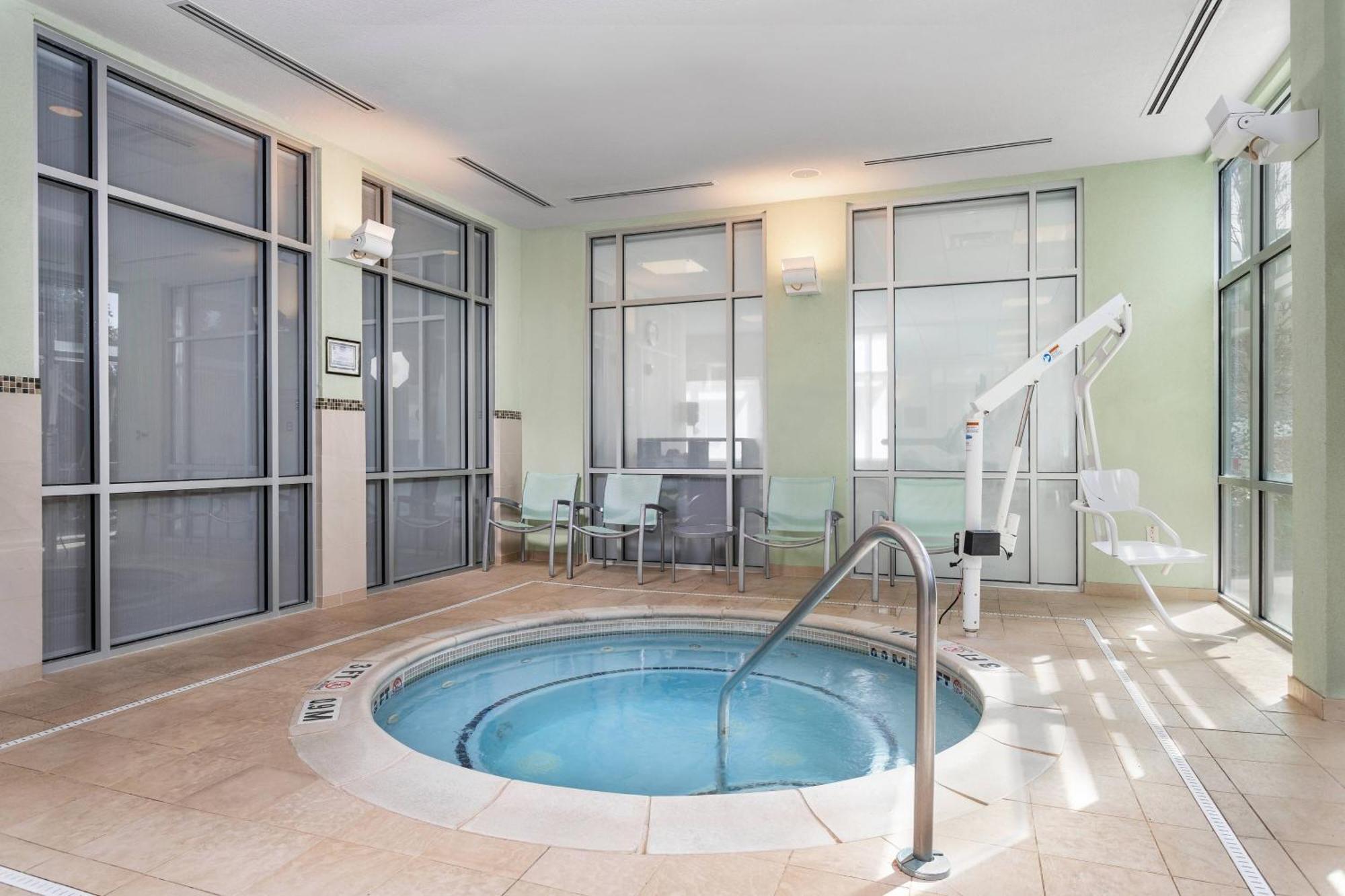 Springhill Suites By Marriott Downtown Chattanooga/Cameron Harbor Экстерьер фото