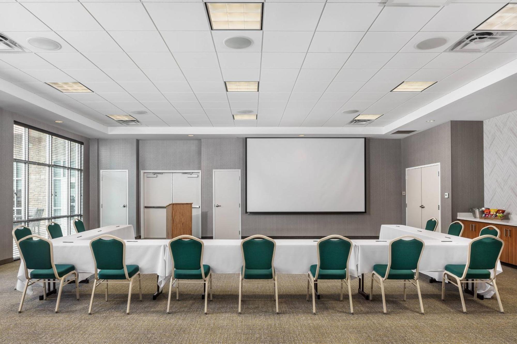 Springhill Suites By Marriott Downtown Chattanooga/Cameron Harbor Экстерьер фото